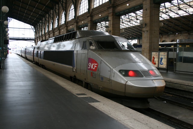 TGV Reseau at Paris Gare du Nord (2008) TGV Reseau at Paris Gare du Nord (2008)